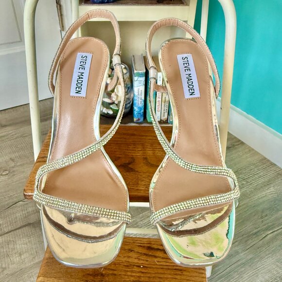 Steve Madden Natalia-R Sandal in Rhinestone (size 8.5) - Picture 6 of 12